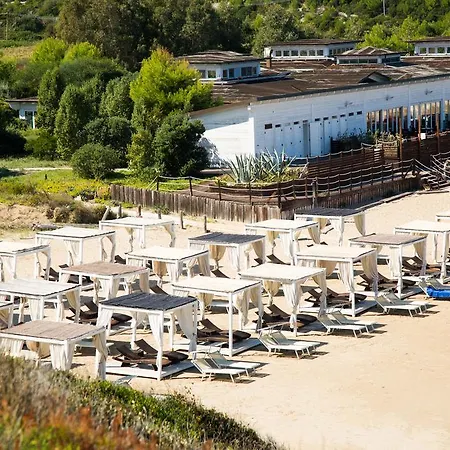 Hotel Valtur Baia Del Gusmay