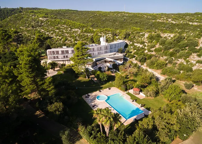 Hotel Valtur Baia Del Gusmay 4*