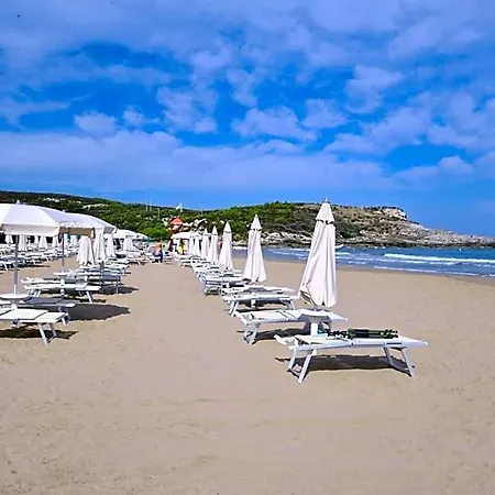 Отель Valtur Baia Del Gusmay