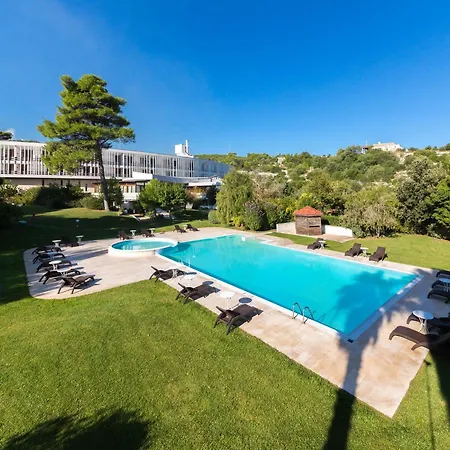 Hotell Valtur Baia Del Gusmay