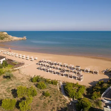 Hotell Valtur Baia Del Gusmay 4*