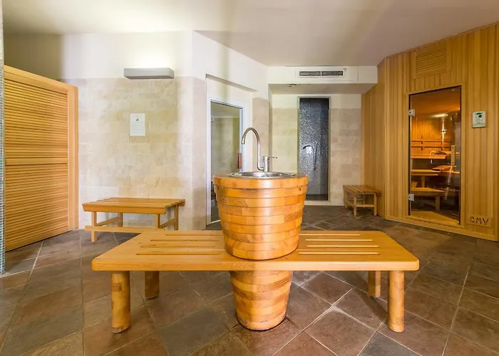 Hotel Valtur Baia Del Gusmay